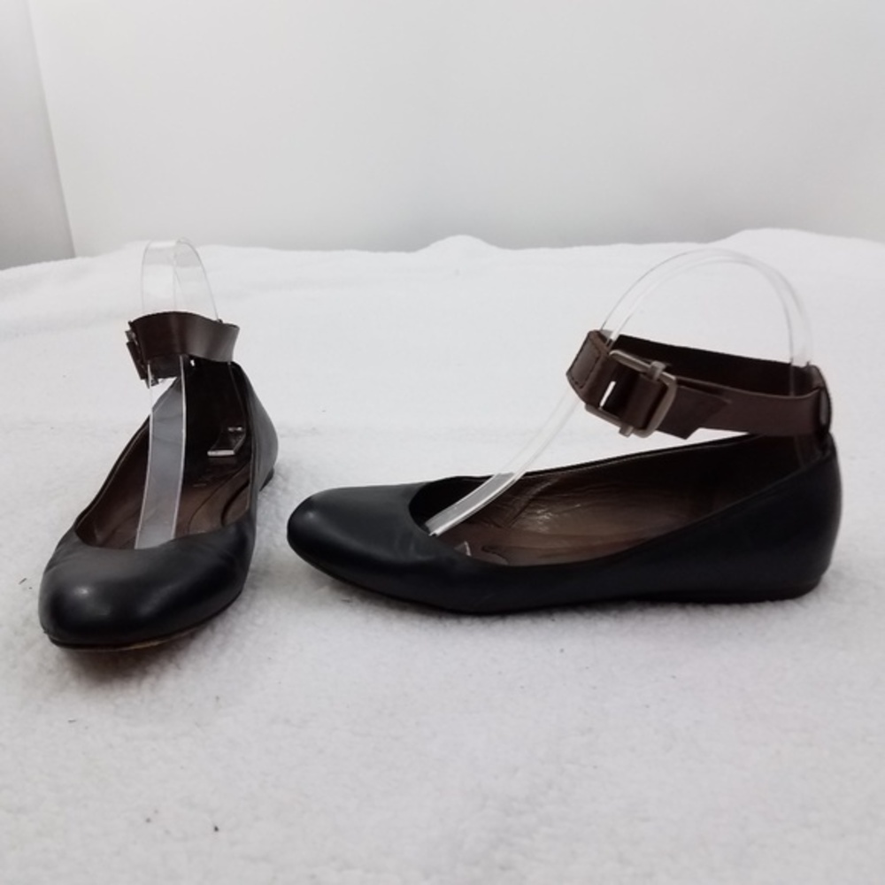 Marni Flats 37 7 Ankle Strap‎ Black  Brown Leather